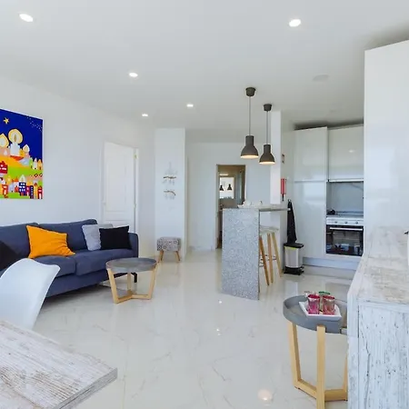 Monique Mit Meerblick * Armação de Pêra