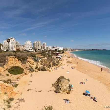Monique Mit Meerblick *